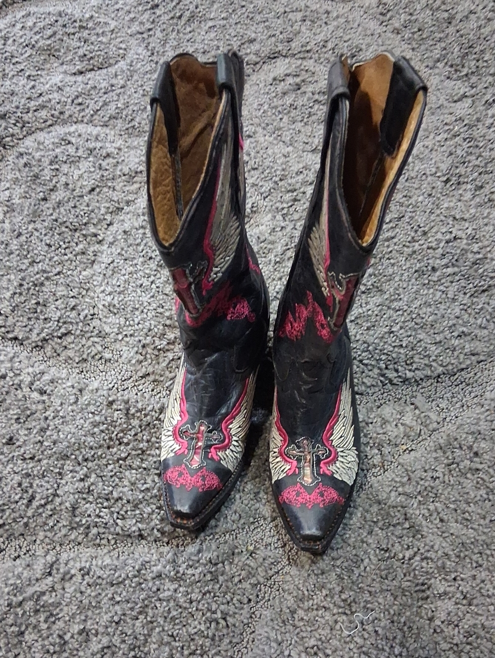 Women's Black Heeled Western Boots with Pink Wing and Cross Embroidery